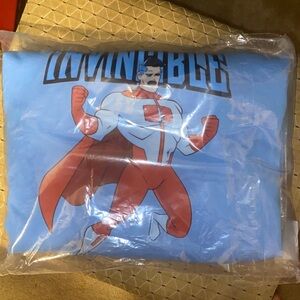 NWT!! INVINCIBLE SWEATSHIRT